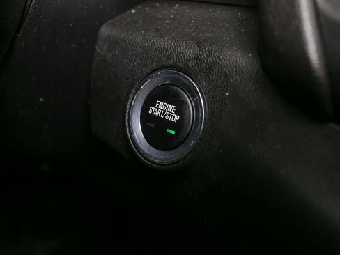 Used 2018 GMC Terrain SLE image 30