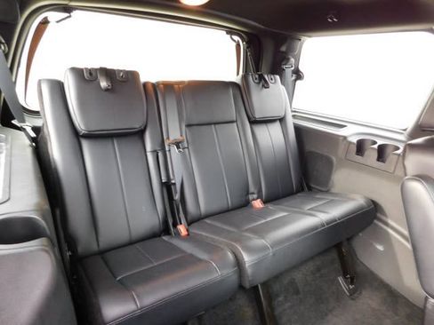 Used 2017 Ford Expedition Limited w/ Equipment Group 301A AWD/4WD image 20