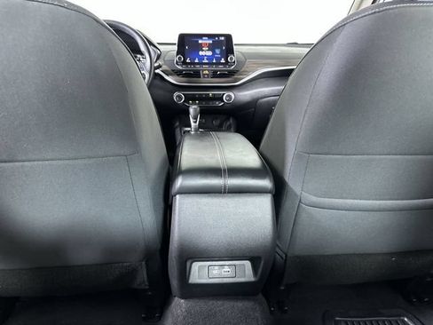 Used 2025 Nissan Altima 2.5 SV FWD image 22