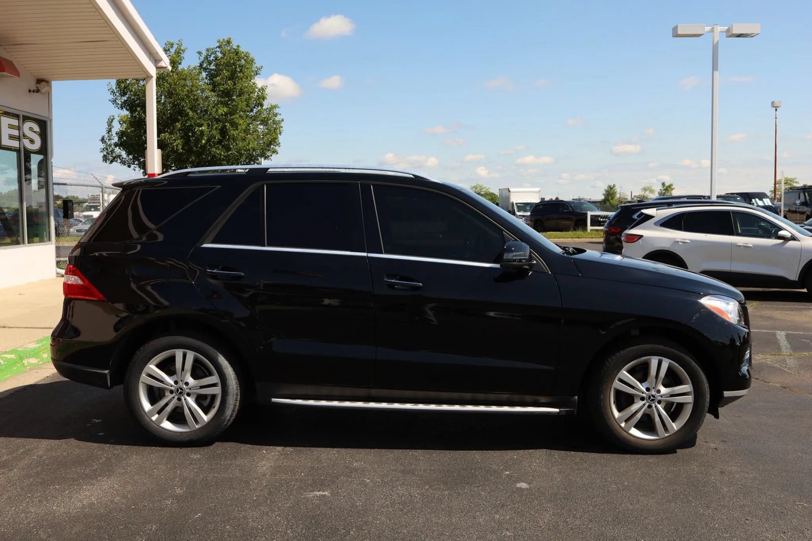 Used 2015 Mercedes-Benz ML 350 2WD image 4