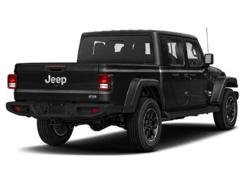 Used 2022 Jeep Gladiator Overland w/ Popular Equipment Package AWD/4WD image 2