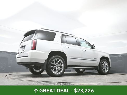 Used 2017 GMC Yukon SLT w/ Premium Edition image 53