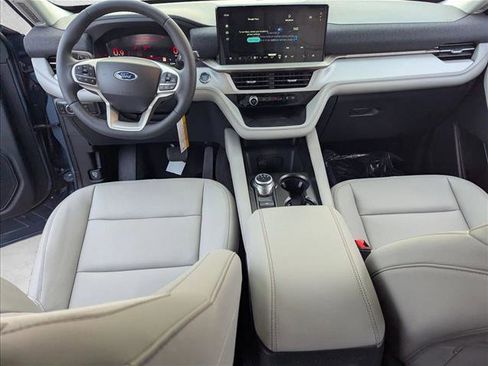 New 2026 Ford Explorer Active w/ Active Comfort Package image 14