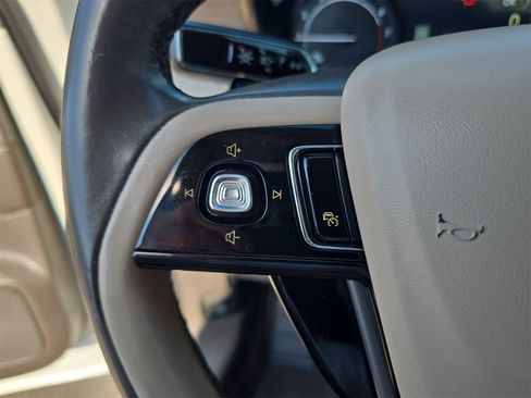 Used 2020 Lincoln Corsair Reserve w/ Equipment Group 201A image 22