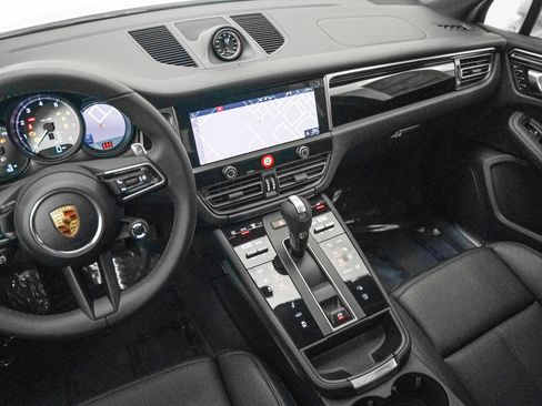 New 2026 Porsche Macan S image 19