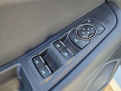 Used 2024 Ford Edge SEL w/ Convenience Package image 8