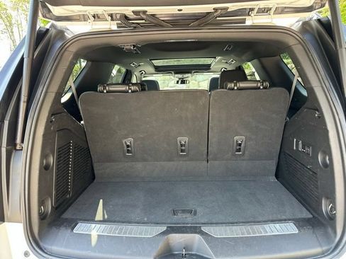 Used 2023 Chevrolet Tahoe Premier AWD/4WD image 31