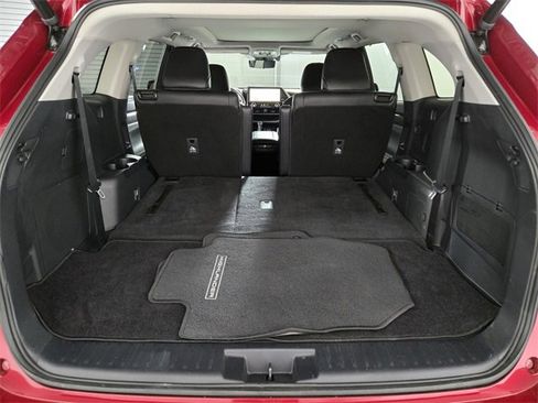 Used 2023 Toyota Highlander Platinum image 20