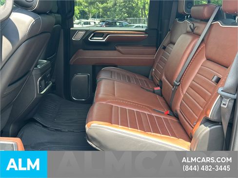 Used 2024 GMC Sierra 2500 Denali Ultimate AWD/4WD image 23