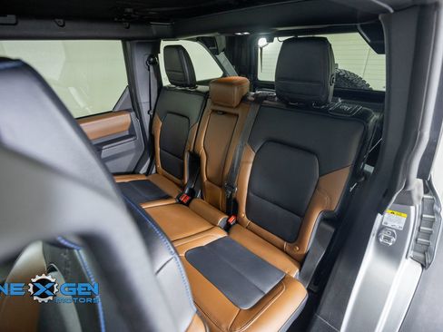 Used 2024 Ford Bronco Outer Banks AWD/4WD image 34