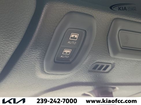 Used 2021 Jeep Wrangler Unlimited Sahara w/ LED Lighting Group AWD/4WD image 29
