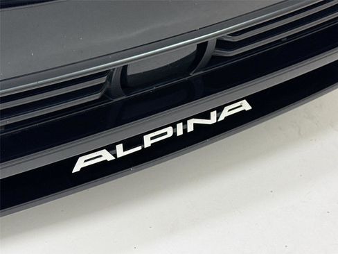 Used 2021 BMW ALPINA XB7 image 38