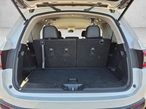Used 2023 Honda Pilot EX-L image 6