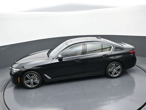 Used 2022 BMW 530i xDrive w/ Convenience Package image 32
