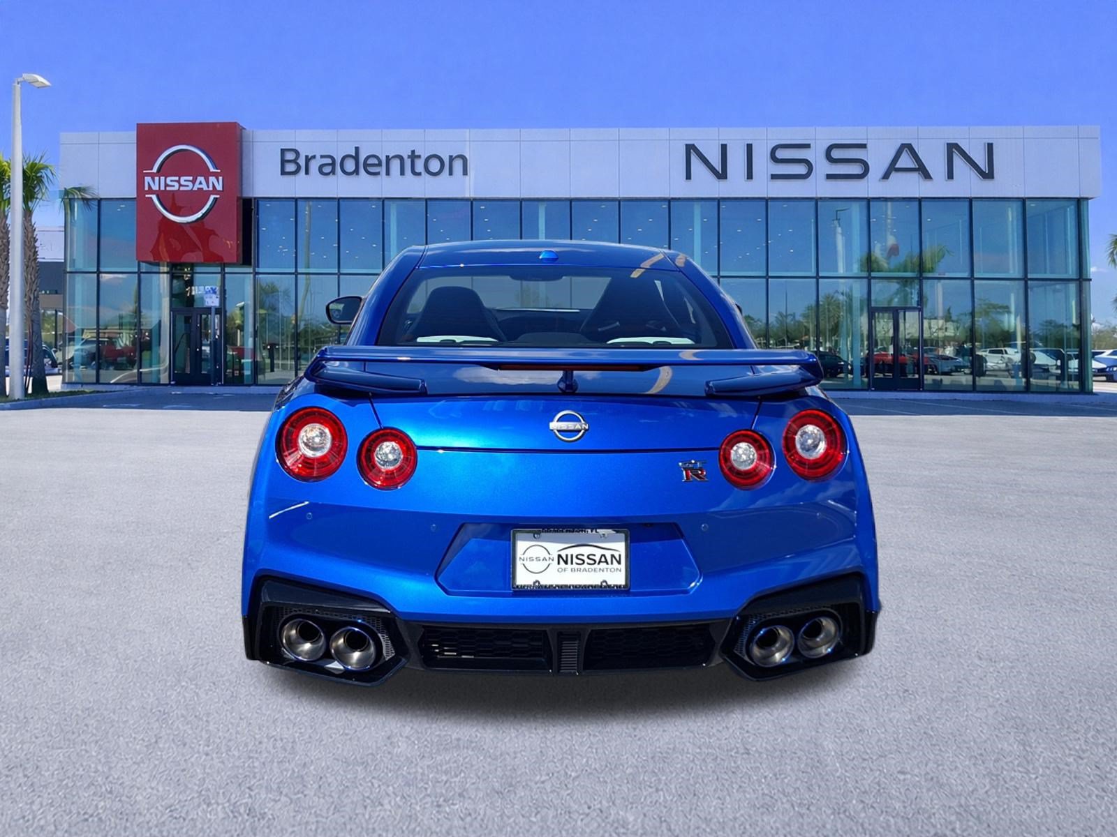 Used 2024 Nissan GT-R AWD/4WD image 6