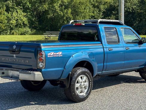 Used 2004 Nissan Frontier S/C image 14