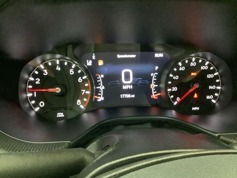 Used 2025 Jeep Compass Trailhawk AWD/4WD image 16
