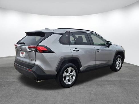 Used 2019 Toyota RAV4 XLE image 16