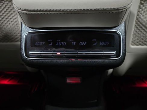 Used 2024 Mercedes-Benz GLS 63 AMG 4MATIC image 20