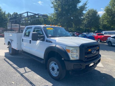 Used 2015 Ford F550 2WD Crew Cab Super Duty image 6