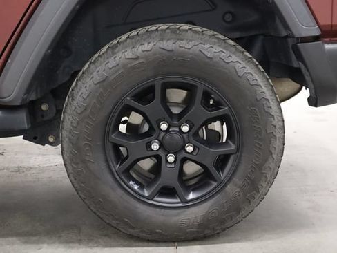 Used 2021 Jeep Wrangler Unlimited Sport AWD/4WD image 34