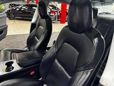 Used 2021 Tesla Model 3 Standard Range Plus image 32