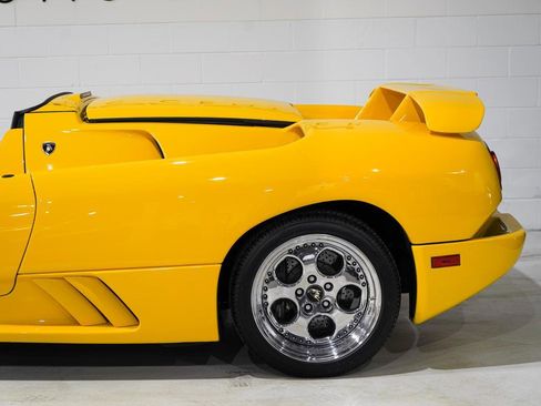 Used 1998 Lamborghini Diablo VT image 31