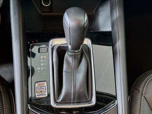 Used 2025 MAZDA CX-5 AWD 2.5 S w/ Preferred Package image 24