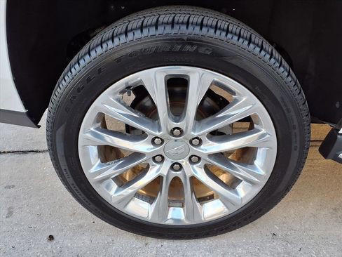 Used 2019 Cadillac Escalade Luxury image 7