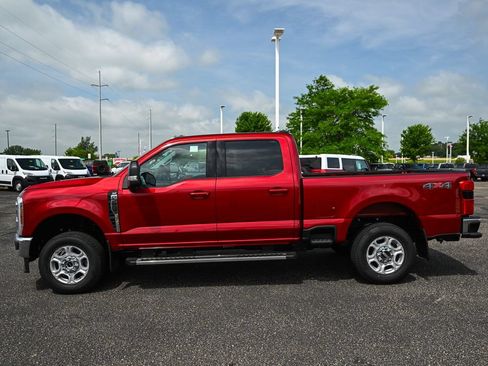 New 2026 Ford F250 XLT w/ XLT Premium Package AWD/4WD image 8
