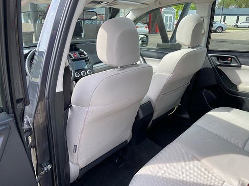 Used 2016 Subaru Forester 2.5i Premium w/ Popular Package #1 AWD/4WD image 19