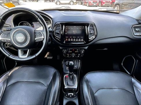 Used 2018 Jeep Compass Limited AWD/4WD image 5