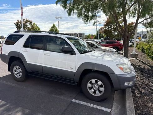 Used 2003 Toyota 4Runner SR5 RWD image 2
