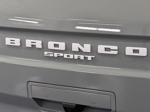 Used 2023 Ford Bronco Sport Outer Banks w/ Tech Package image 11