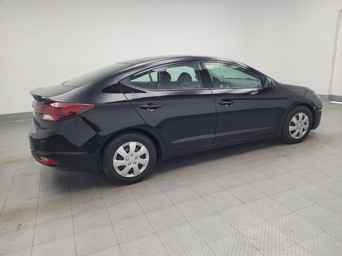Used 2020 Hyundai Elantra SE image 10