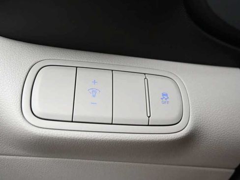 New 2026 Hyundai Venue SEL FWD image 23