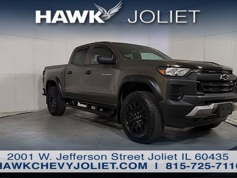Used 2024 Chevrolet Colorado Trail Boss w/ Advanced Trailering Package AWD/4WD image 1