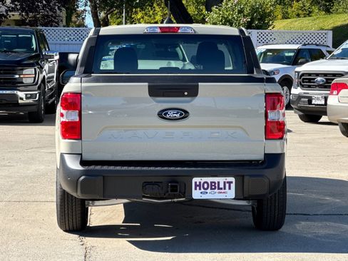 New 2025 Ford Maverick XLT w/ XLT Luxury Package image 4
