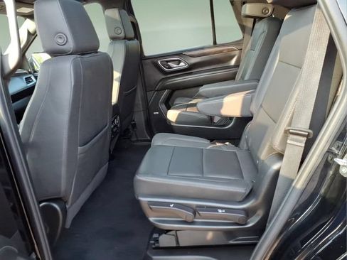 Used 2023 Chevrolet Tahoe LT w/ Luxury Package AWD/4WD image 13