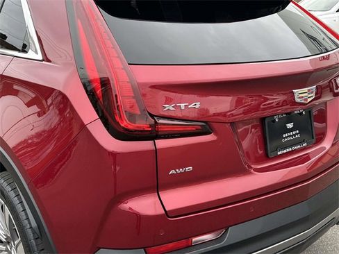 Used 2020 Cadillac XT4 Premium Luxury image 9