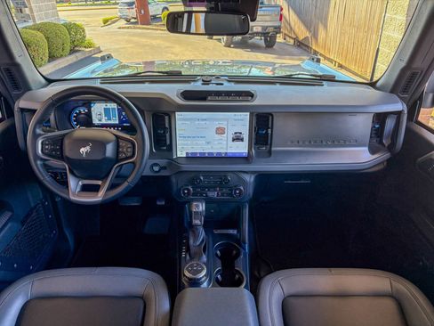 Used 2024 Ford Bronco Black Diamond AWD/4WD image 31
