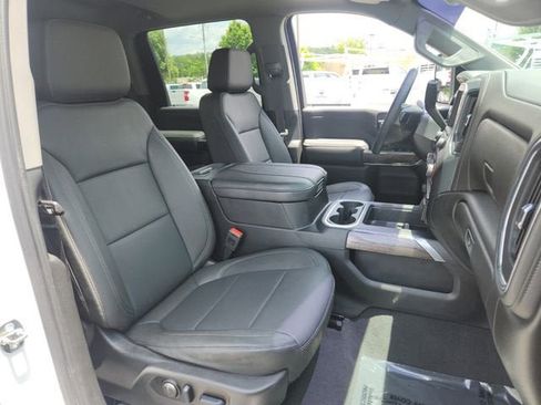 Used 2023 Chevrolet Silverado 2500 LTZ w/ LTZ Convenience Package image 18