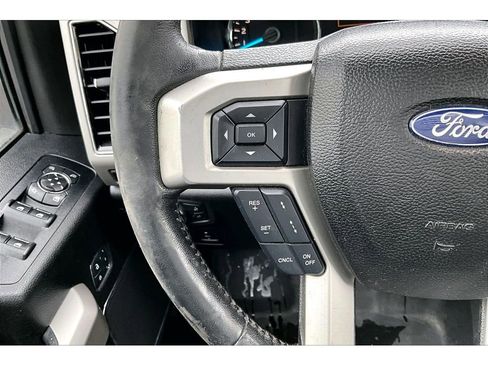 Used 2018 Ford F150 Lariat w/ Equipment Group 502A Luxury AWD/4WD image 27