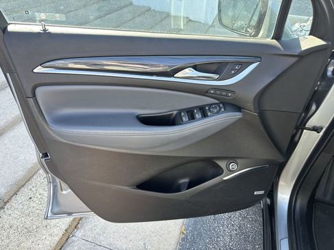 Certified 2024 Buick Enclave Premium image 21