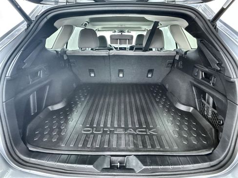 Used 2023 Subaru Outback Premium AWD/4WD image 30