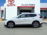 Used 2017 Nissan Rogue SL image 2