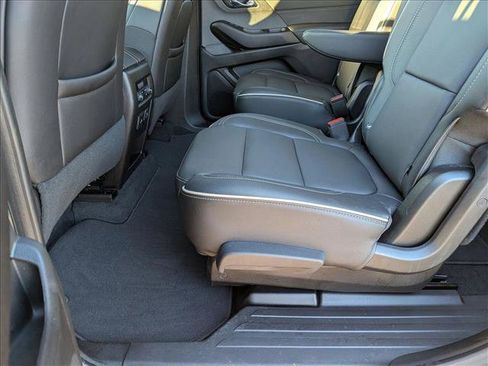 Certified 2023 Chevrolet Traverse Premier w/ Redline Edition image 18