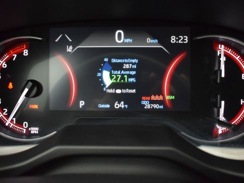 Used 2025 Toyota RAV4 XLE image 16