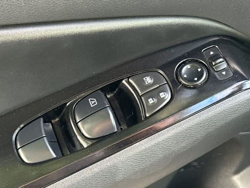 Used 2024 Nissan Altima 2.5 SR FWD image 14