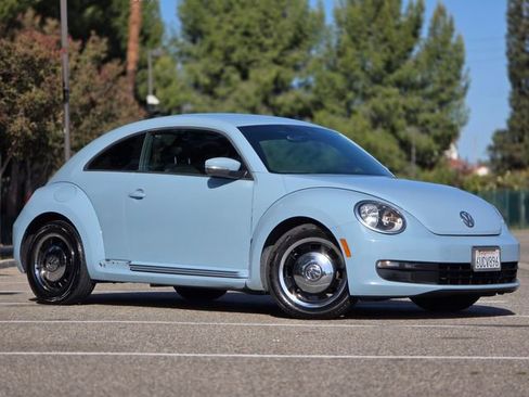 Used 2012 Volkswagen Beetle 2.5 FWD image 5